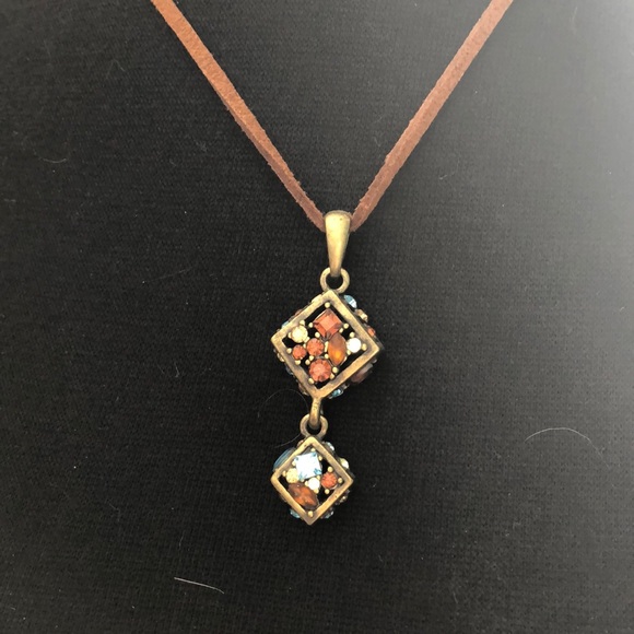 💕SALE💕 Lia Sophia Necklace - Picture 2 of 3